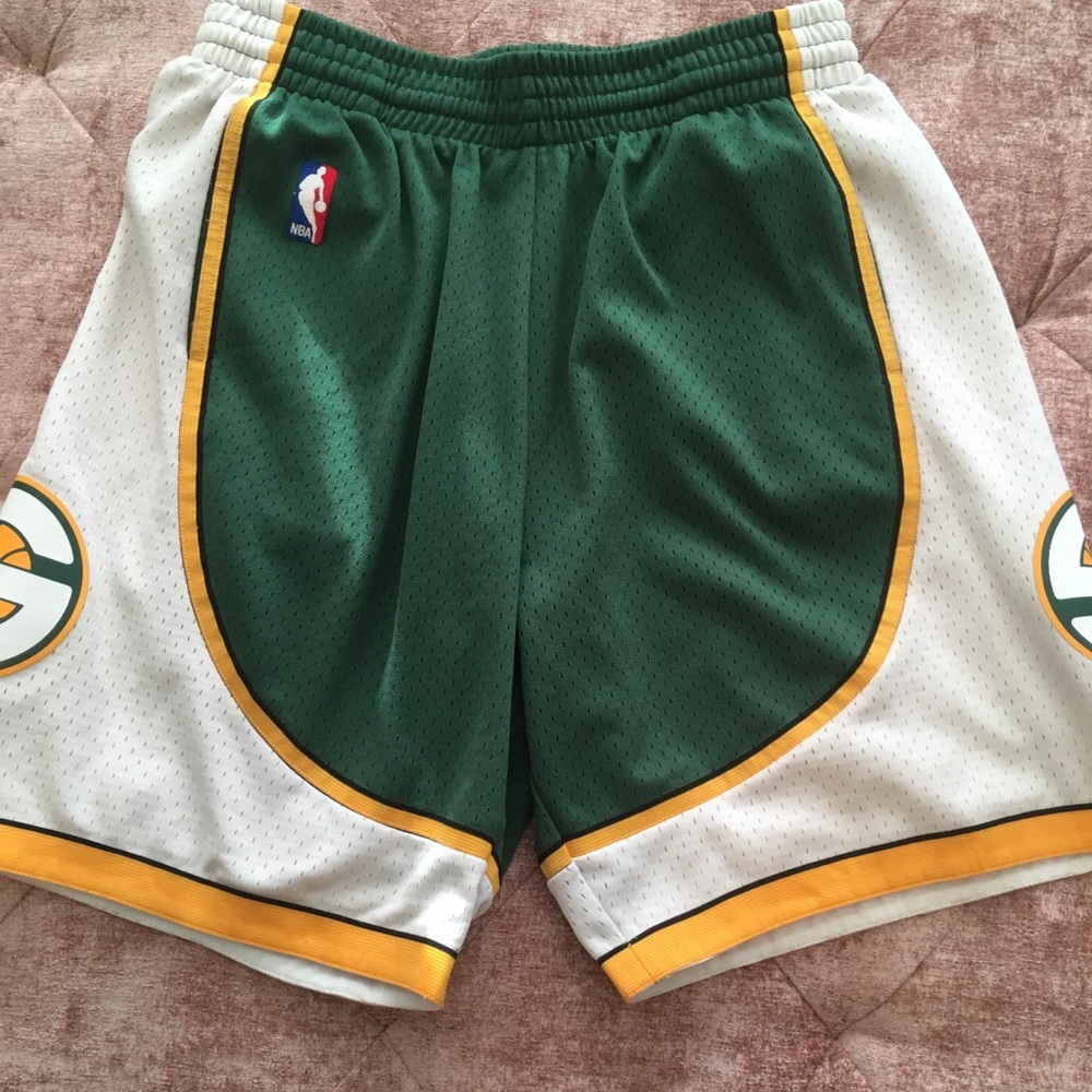 Mitchell & Ness Seattle Sonics Shorts